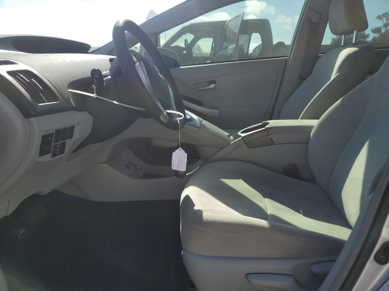 2015 TOYOTA PRIUS