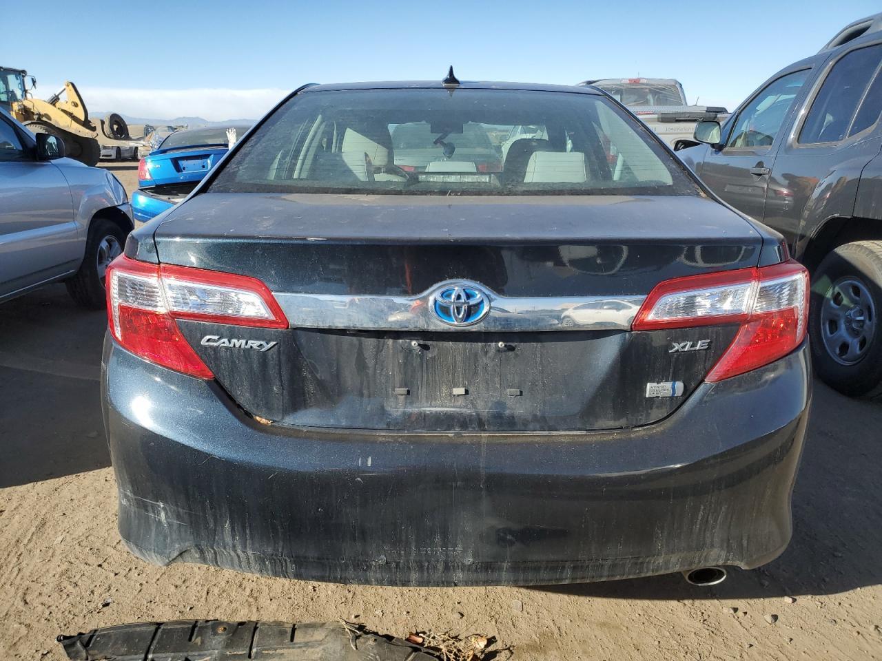 2012 TOYOTA CAMRY