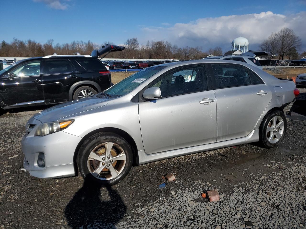 2011 TOYOTA COROLLA