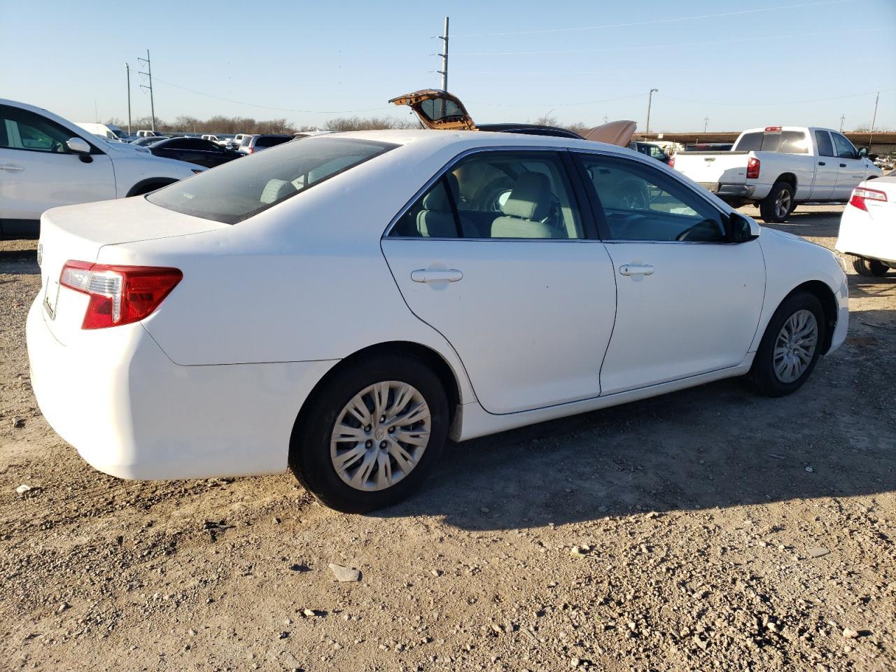 2013 TOYOTA CAMRY