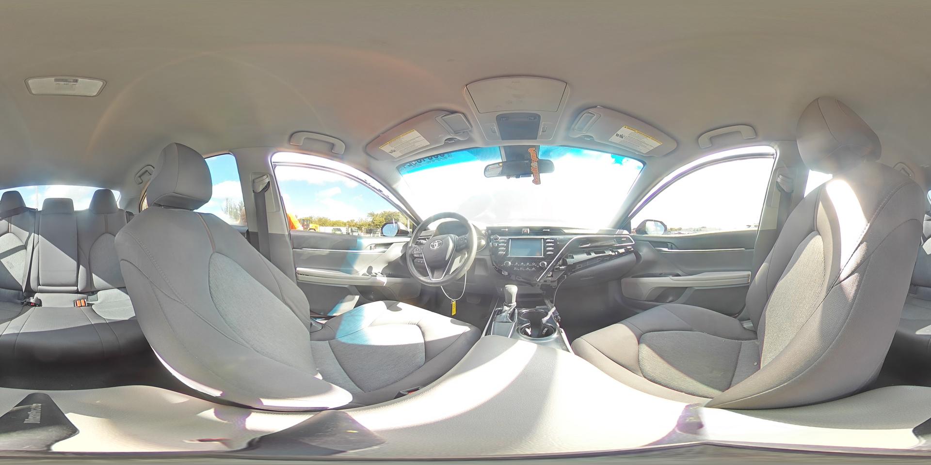 2018 TOYOTA CAMRY