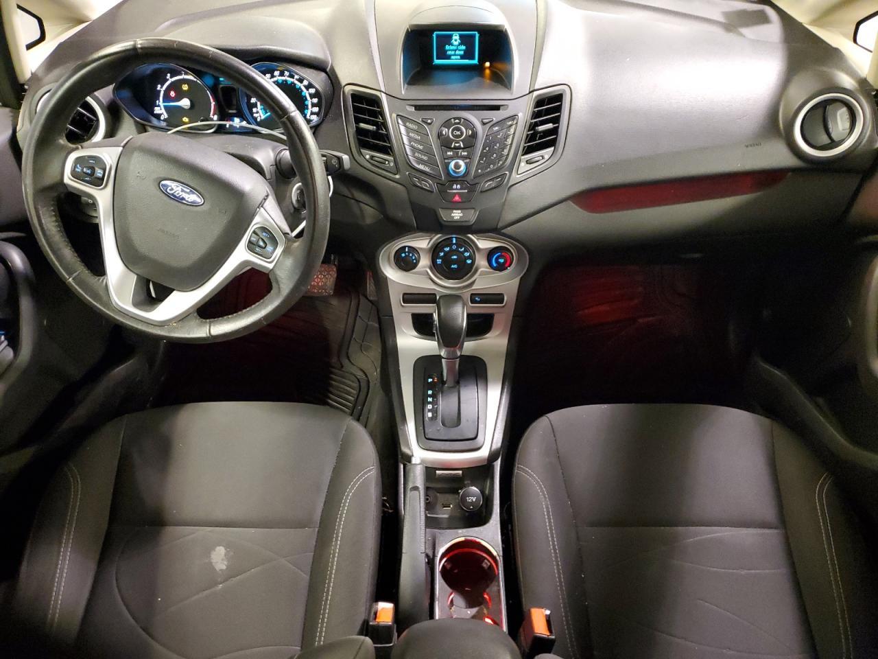 2015 FORD Fiesta