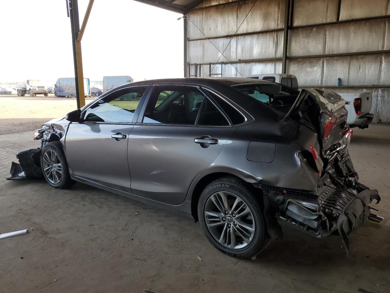2015 TOYOTA CAMRY