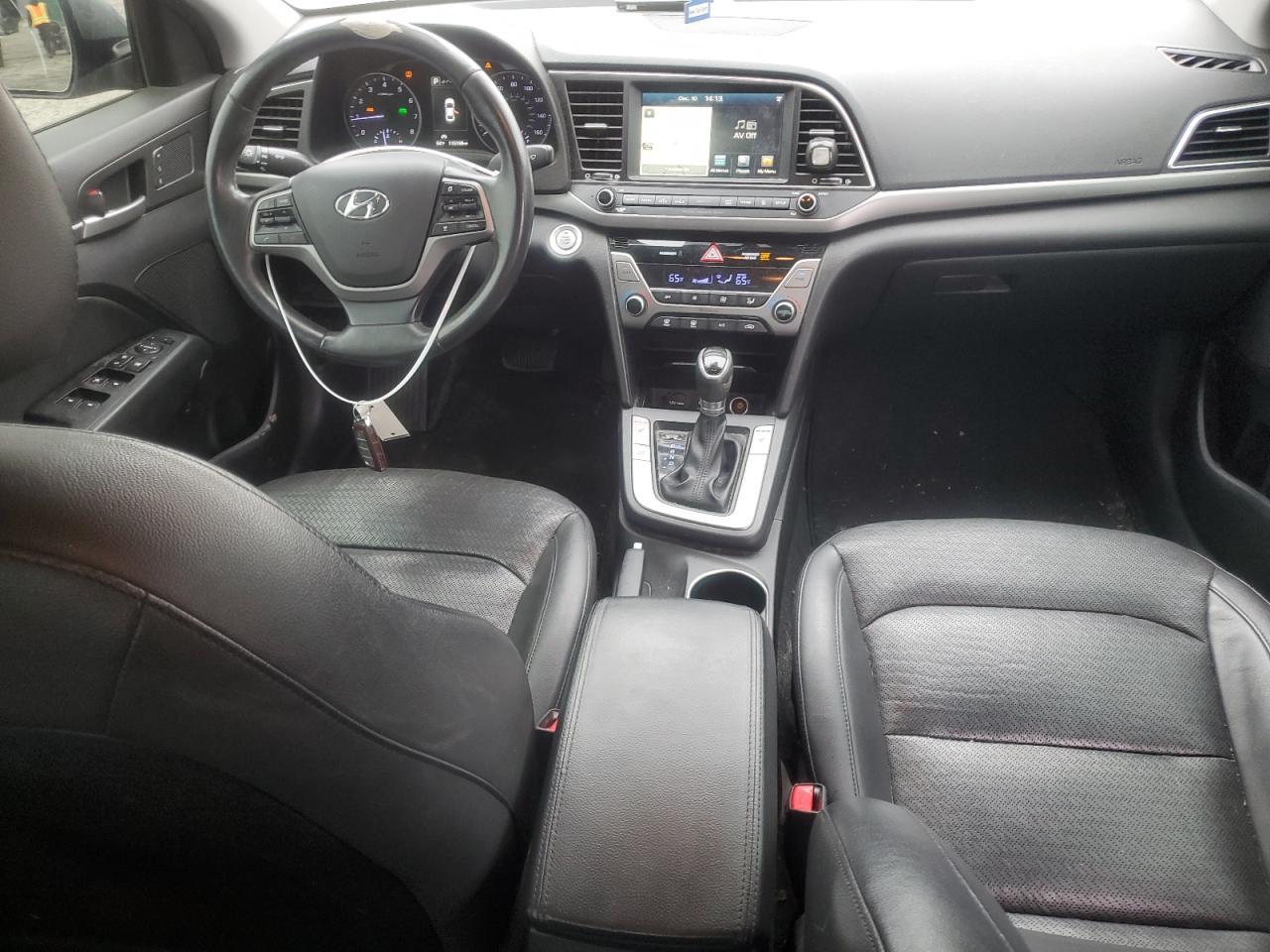 2017 HYUNDAI ELANTRA