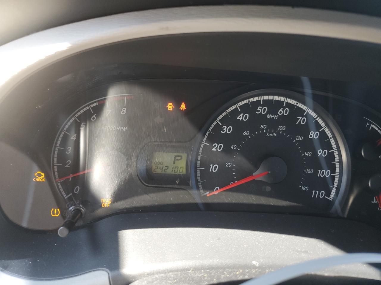 2012 TOYOTA SIENNA