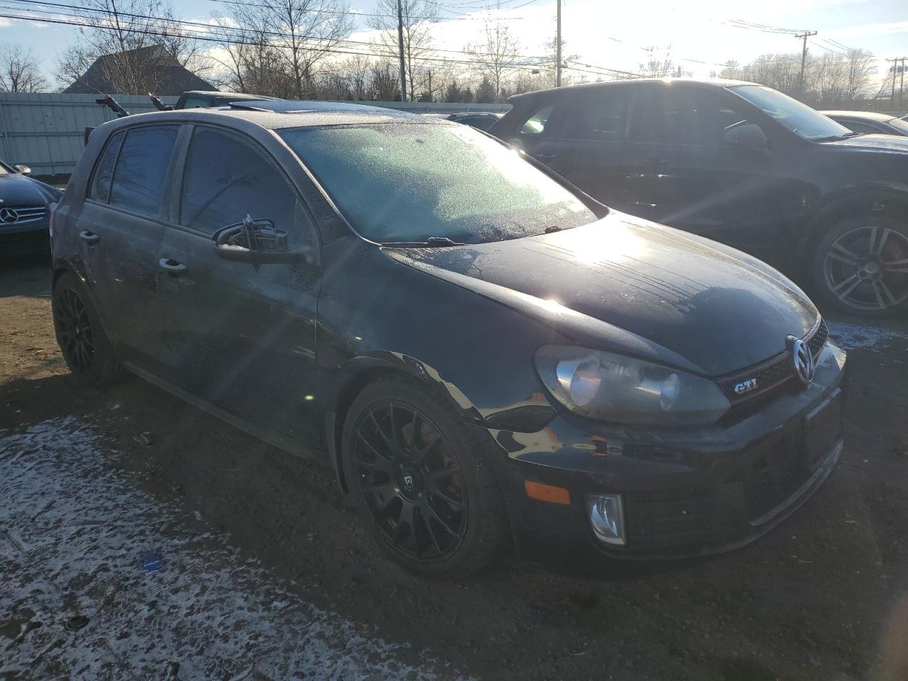 2011 VOLKSWAGEN GTI