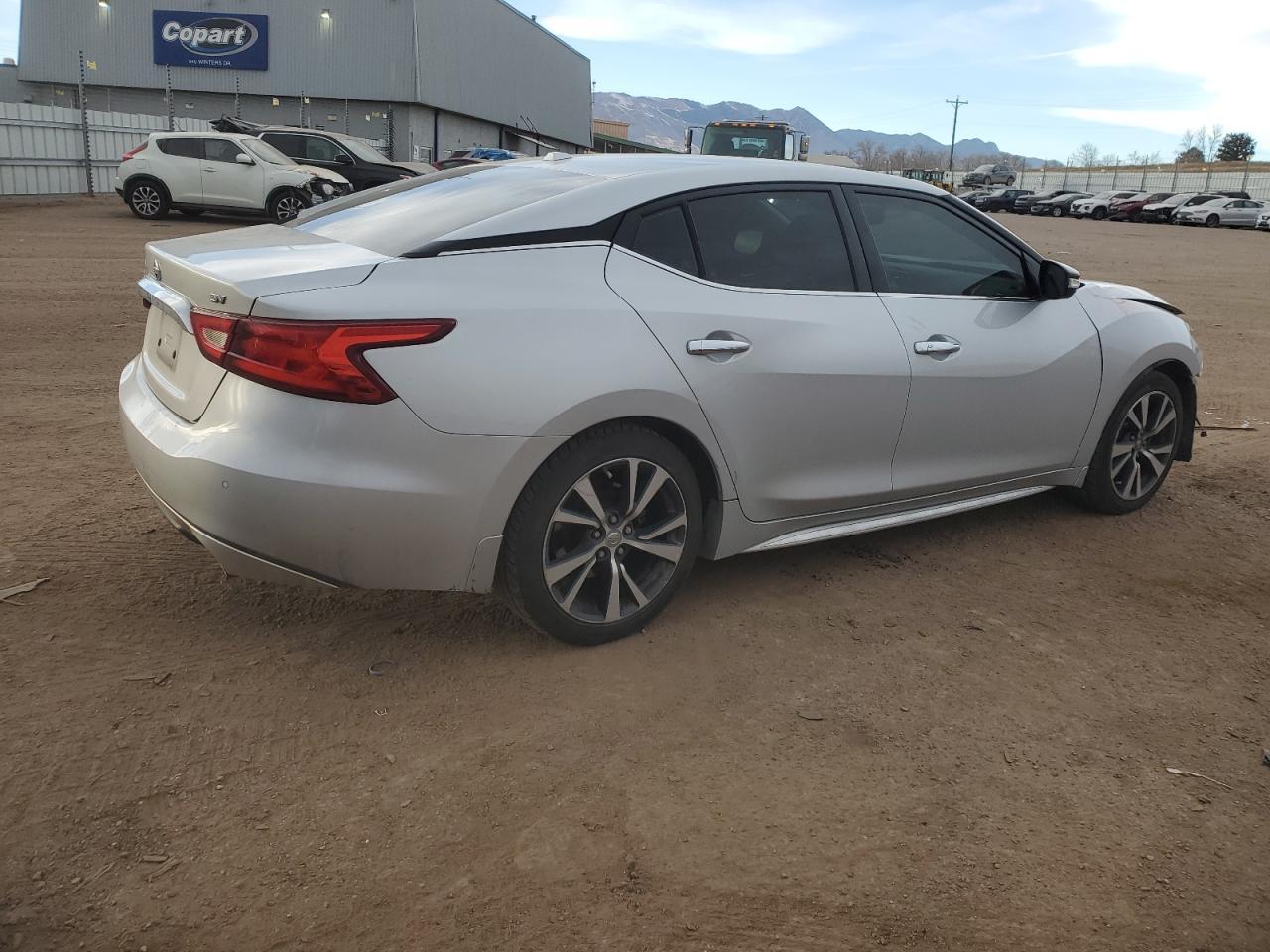 2017 NISSAN Maxima