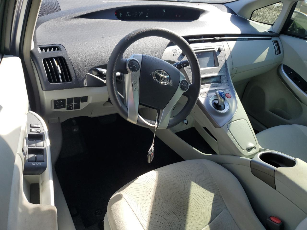 2015 TOYOTA PRIUS