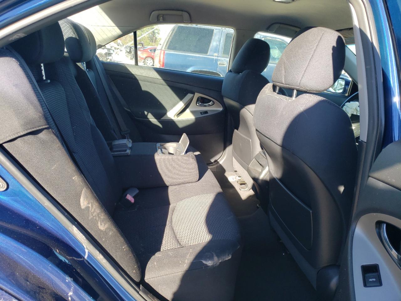 2010 TOYOTA CAMRY