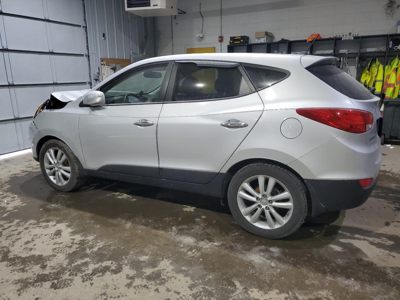 2010 HYUNDAI TUCSON