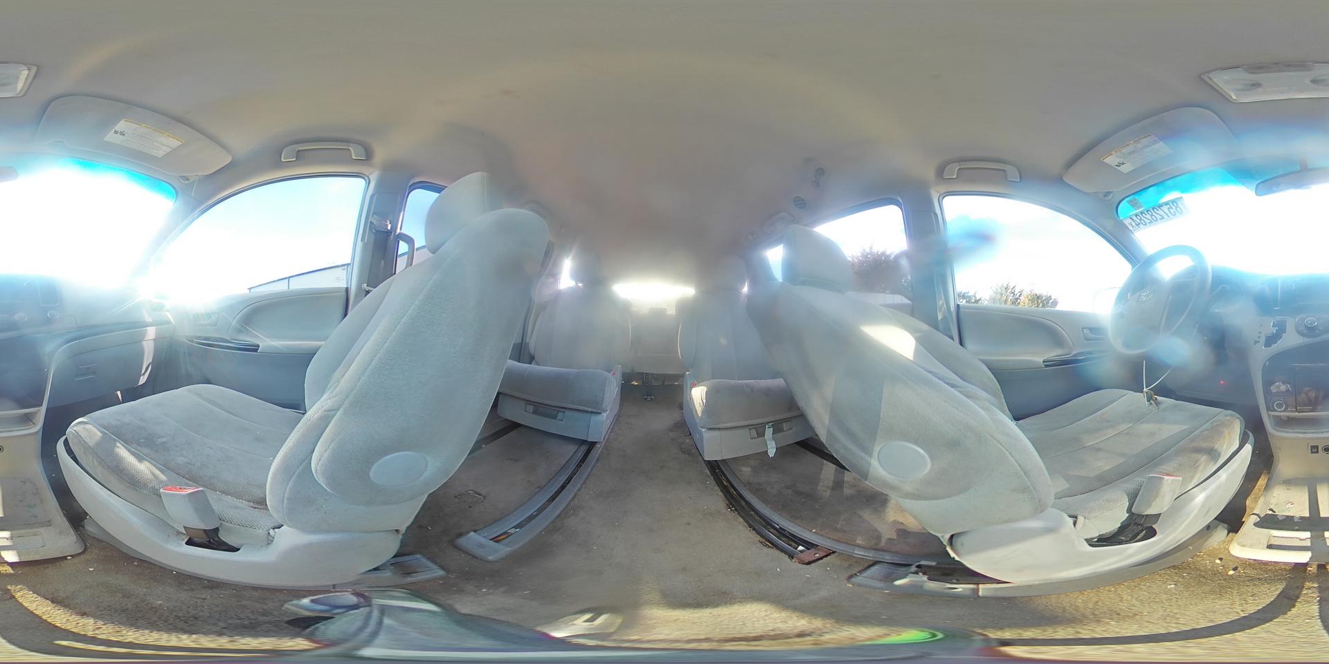 2014 TOYOTA SIENNA