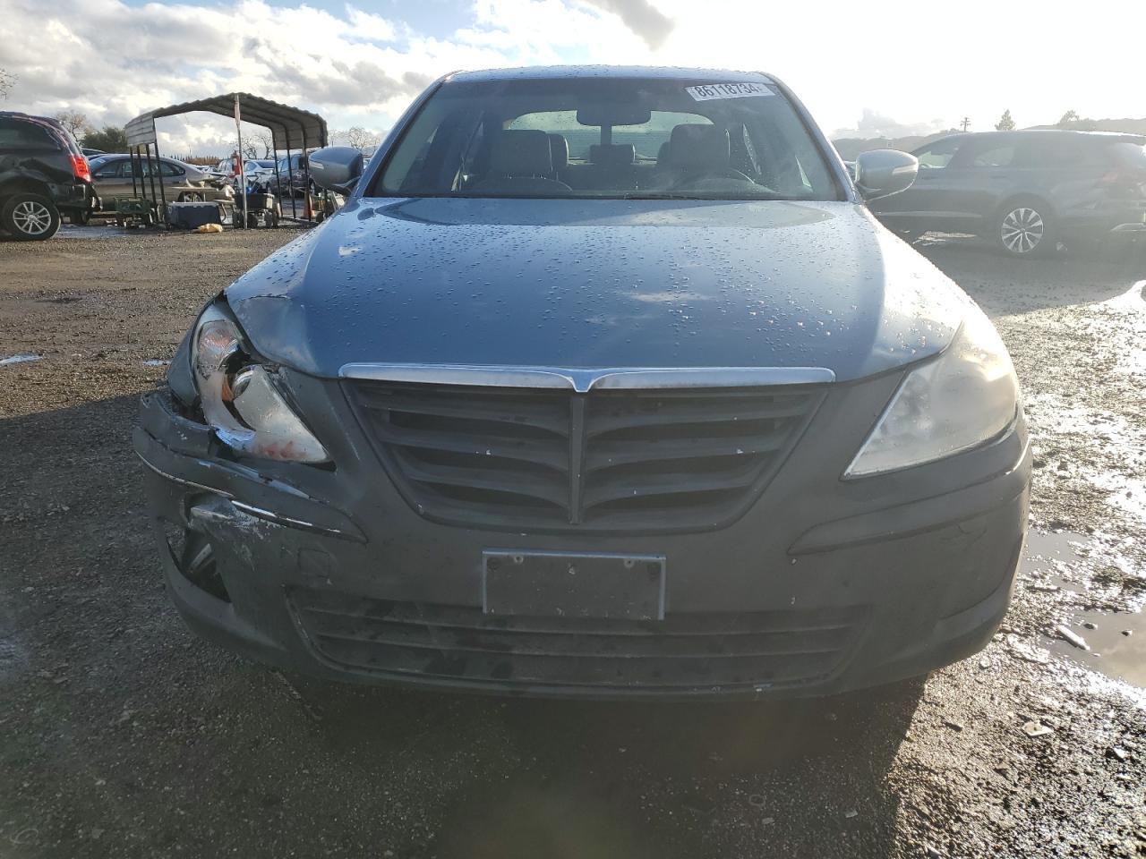 2011 HYUNDAI GENESIS