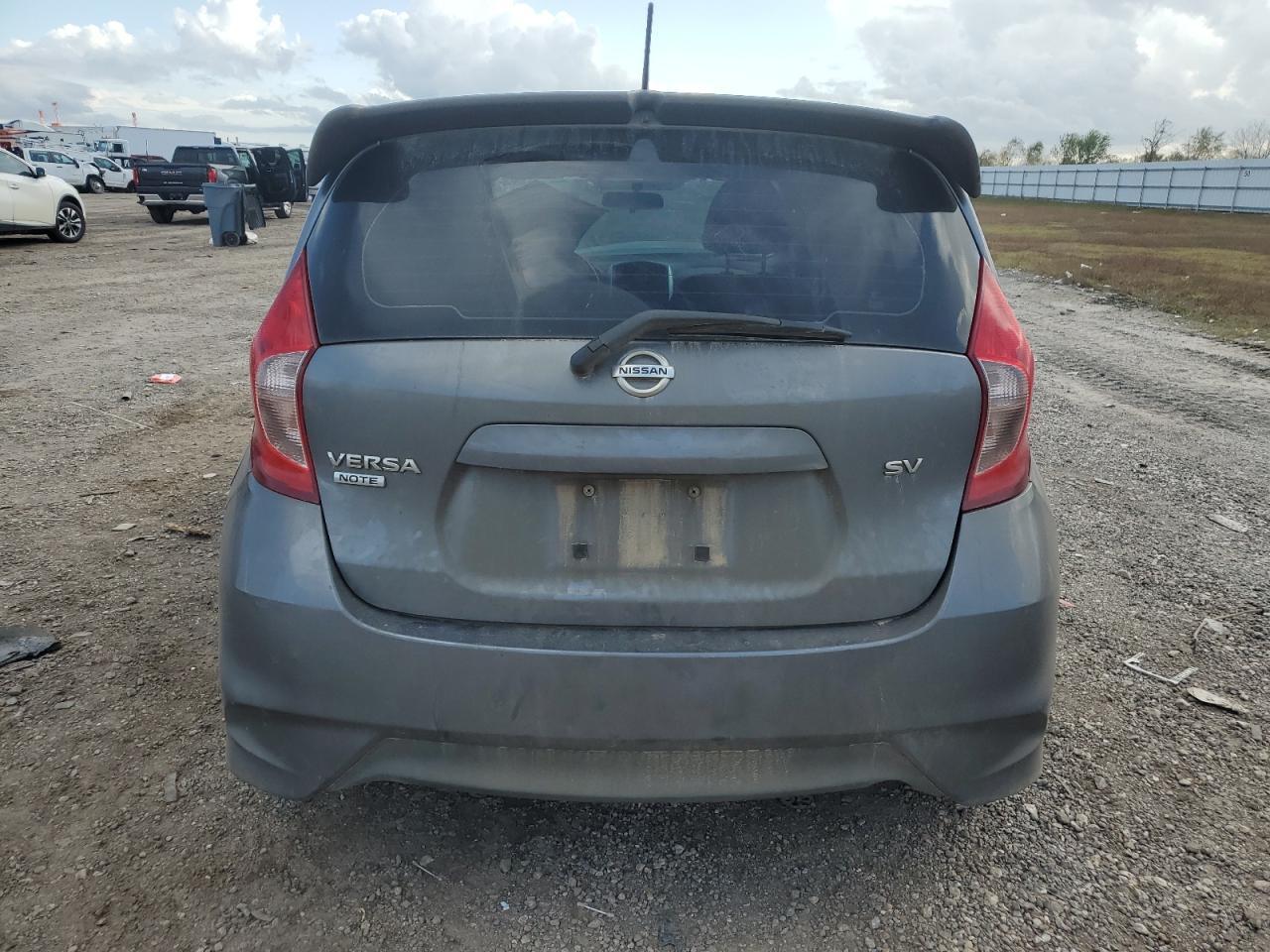 2017 NISSAN VERSA