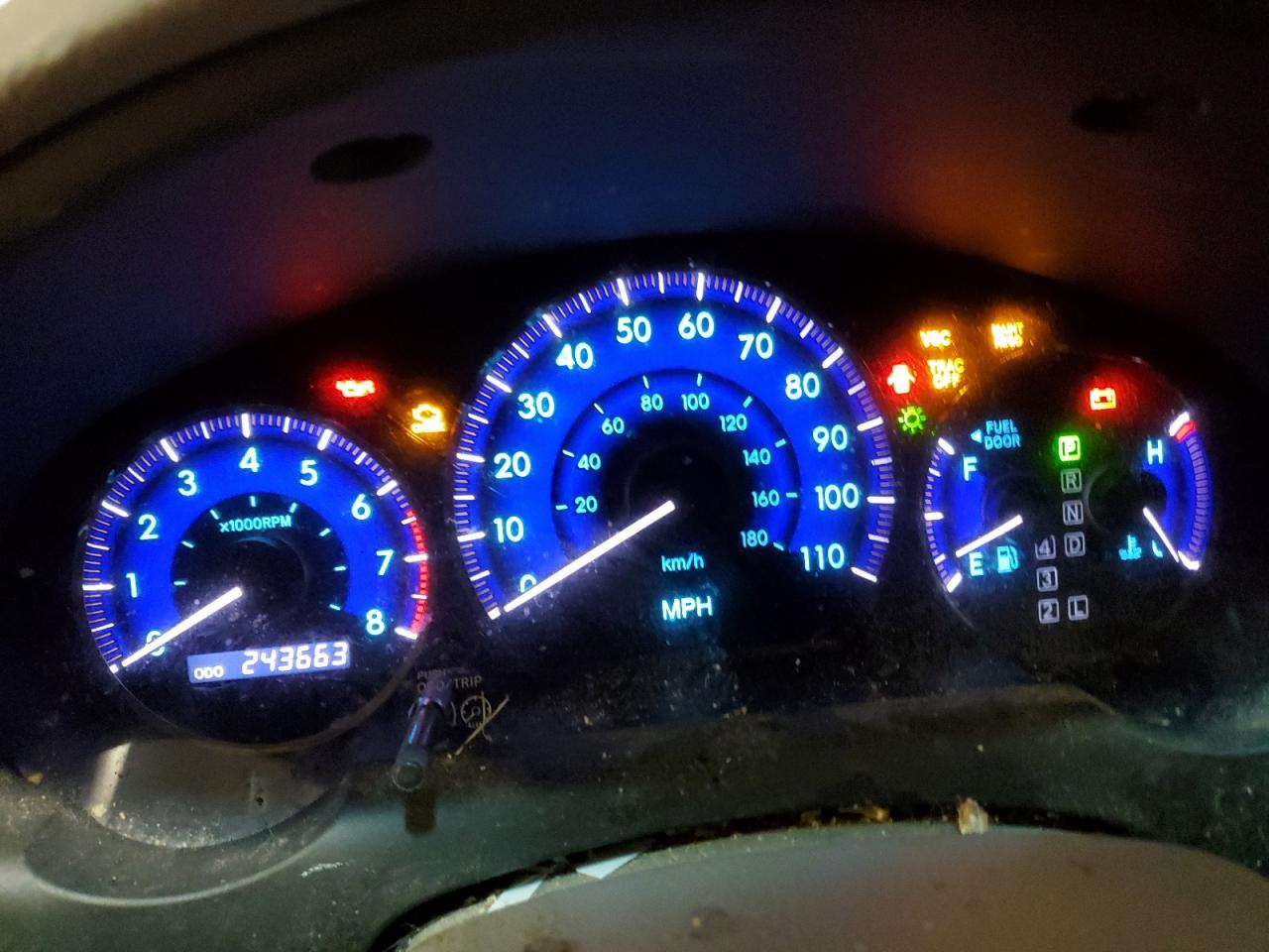 2010 TOYOTA SIENNA