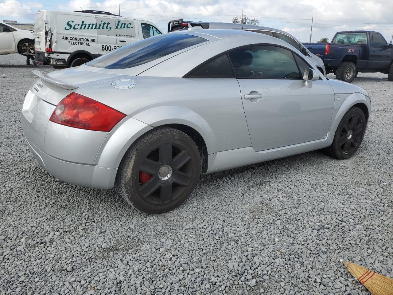 2006 AUDI TT