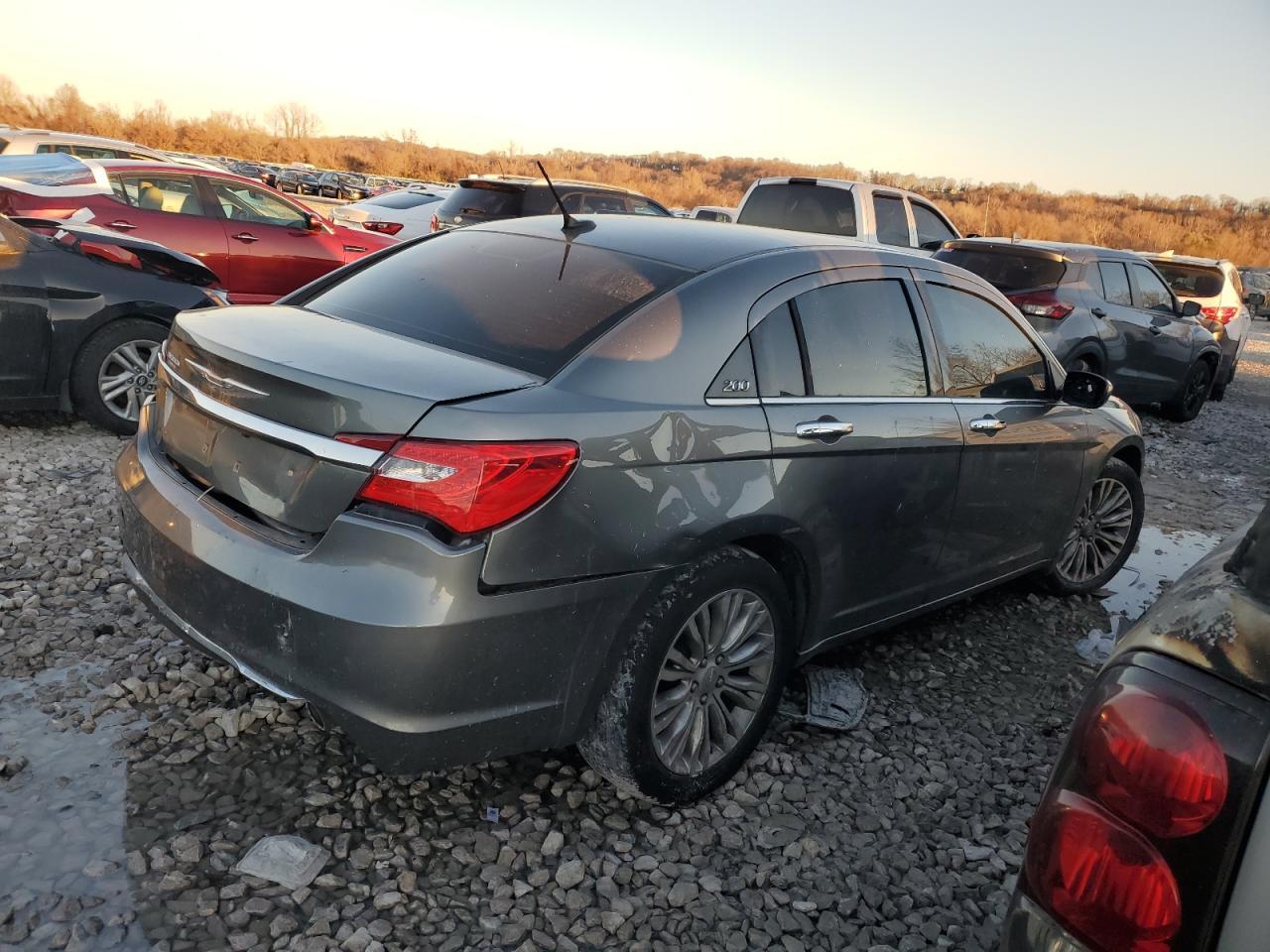 2012 CHRYSLER 200