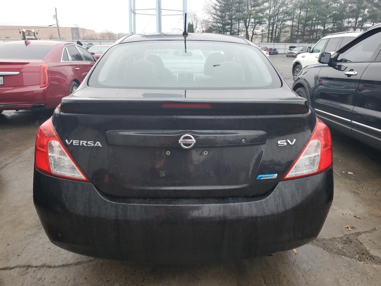 2013 NISSAN VERSA