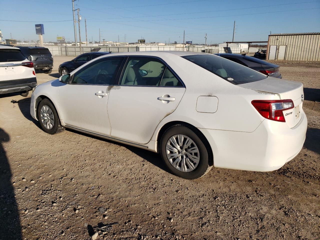 2014 TOYOTA CAMRY