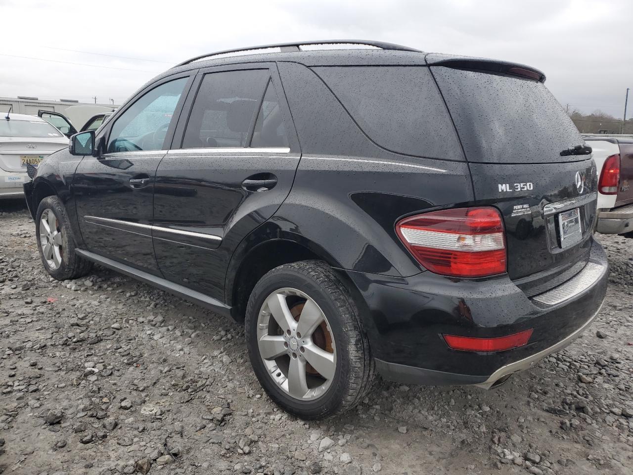 2011 MERCEDES-BENZ ML-Class