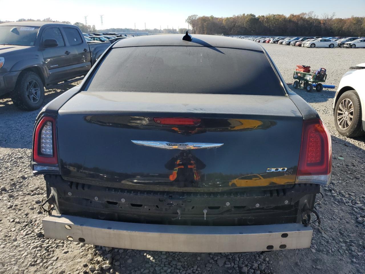 2019 CHRYSLER 300