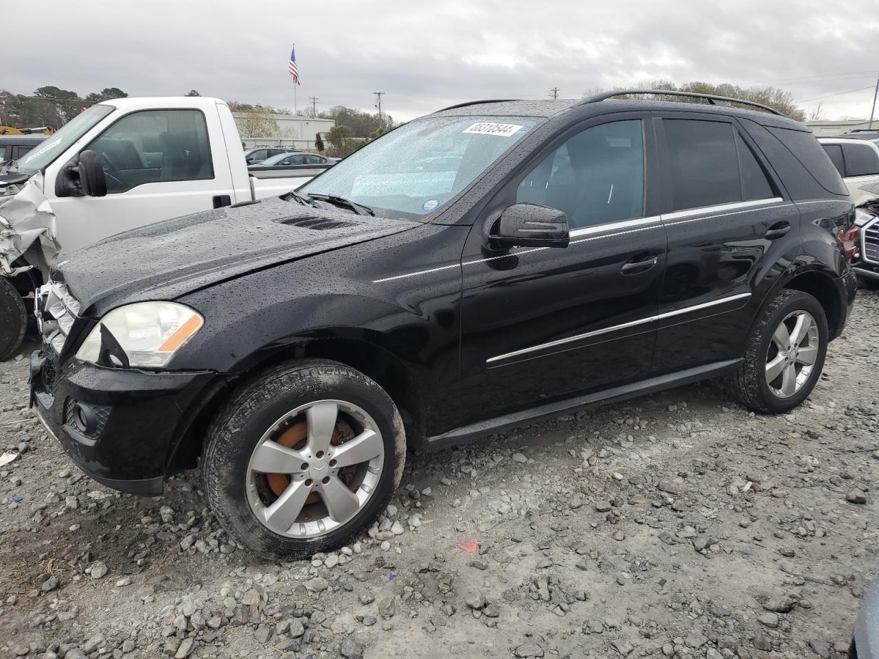 2011 MERCEDES-BENZ ML-Class