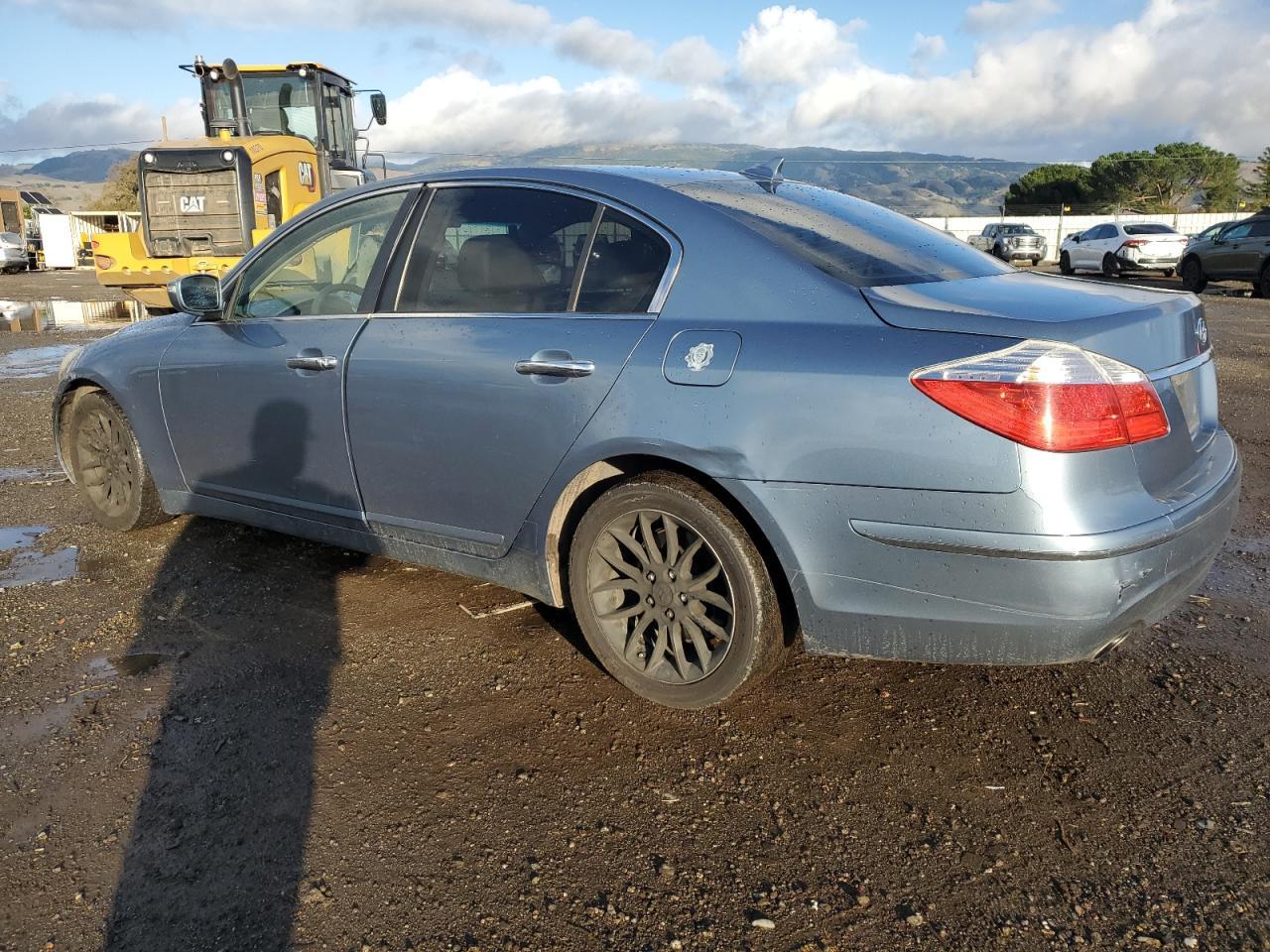 2011 HYUNDAI GENESIS