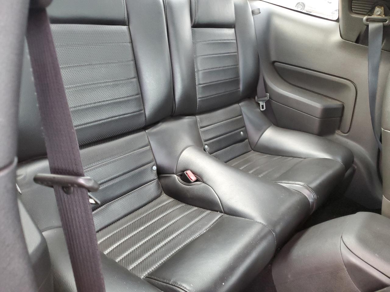 2005 FORD MUSTANG