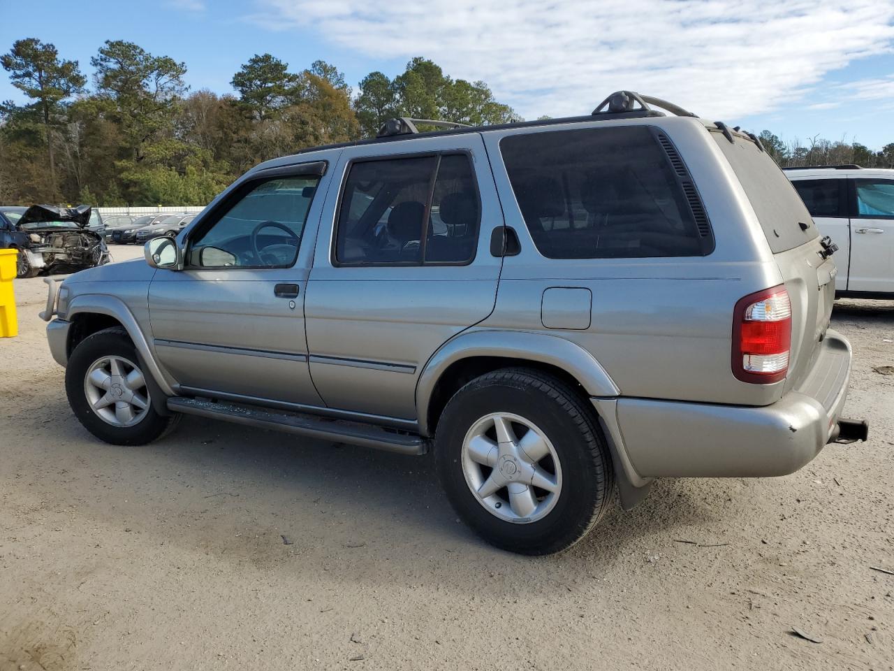 2001 NISSAN PATHFINDER