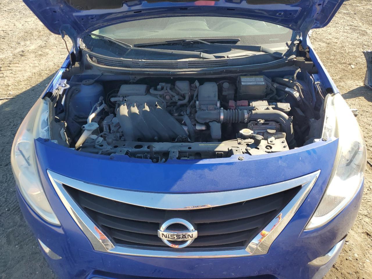 2017 NISSAN VERSA