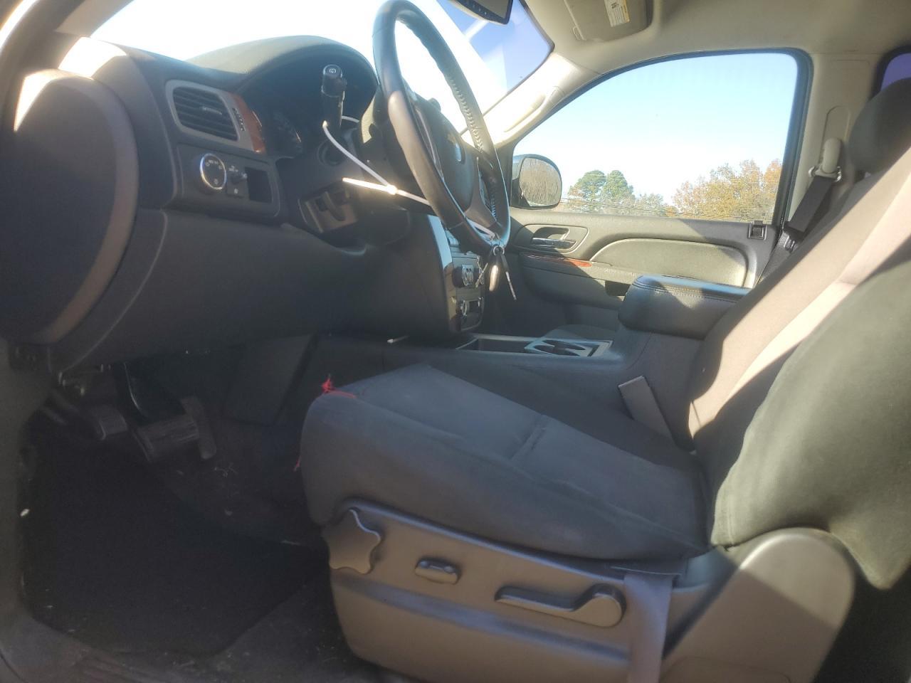 2013 CHEVROLET Tahoe
