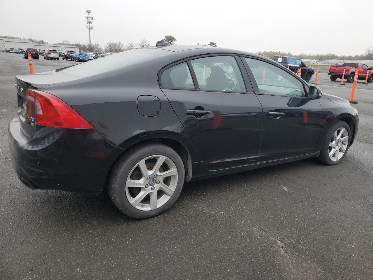 2014 VOLVO S60