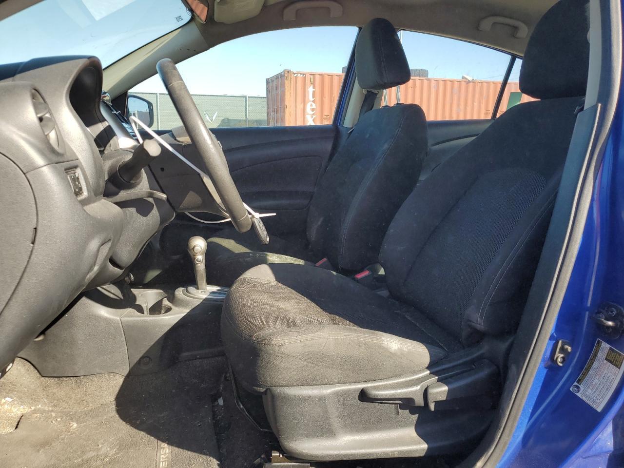 2017 NISSAN VERSA