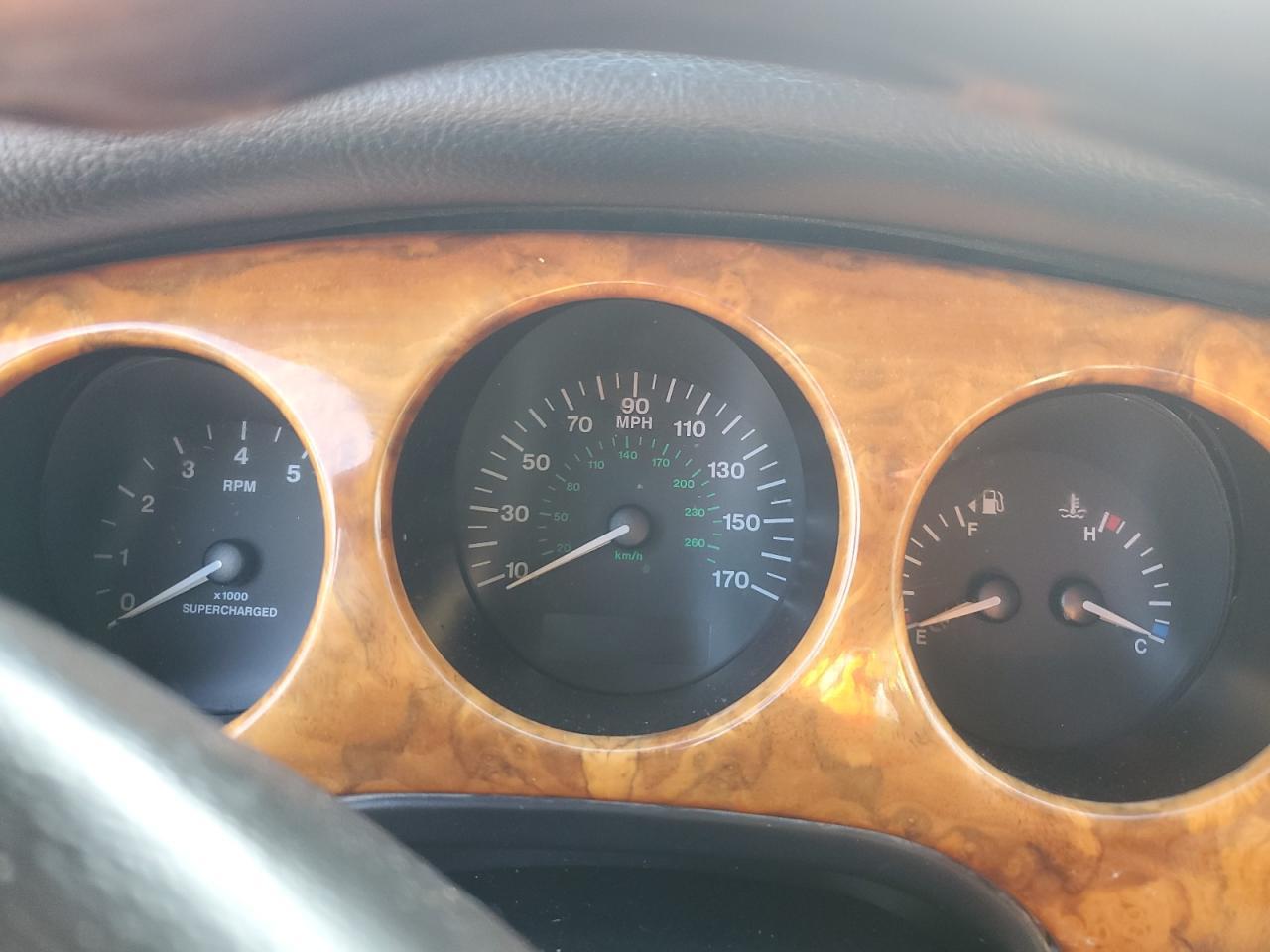 2002 JAGUAR Xj-Series
