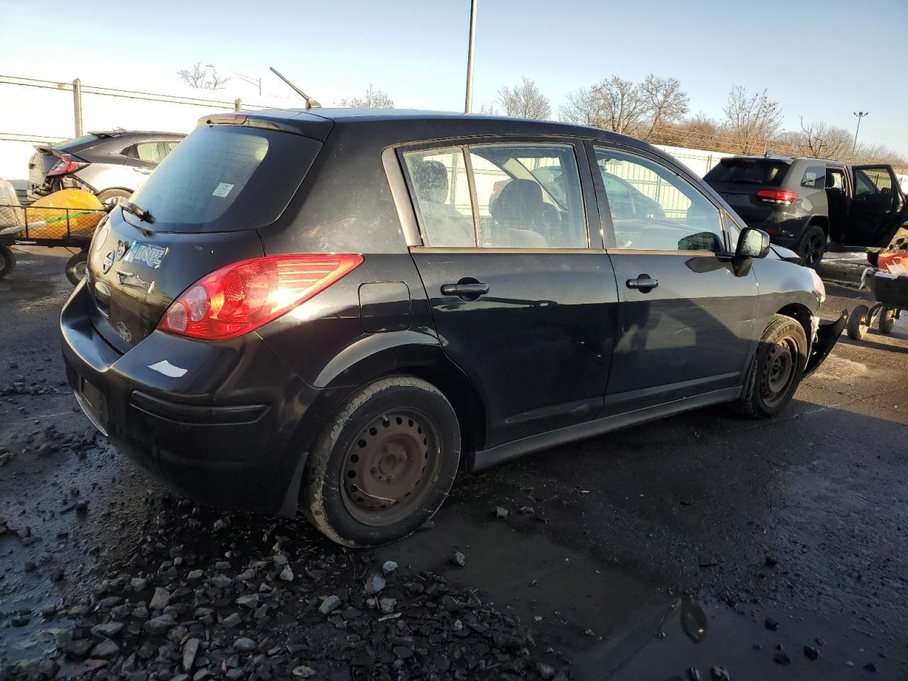 2012 NISSAN VERSA