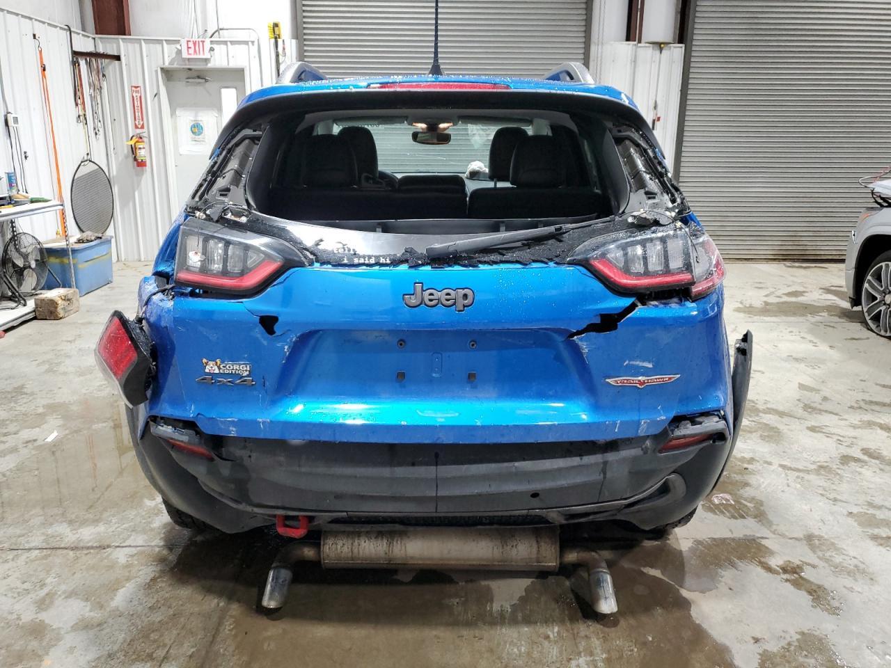 2019 JEEP CHEROKEE