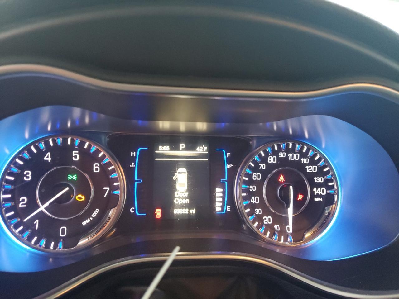 2016 CHRYSLER 200