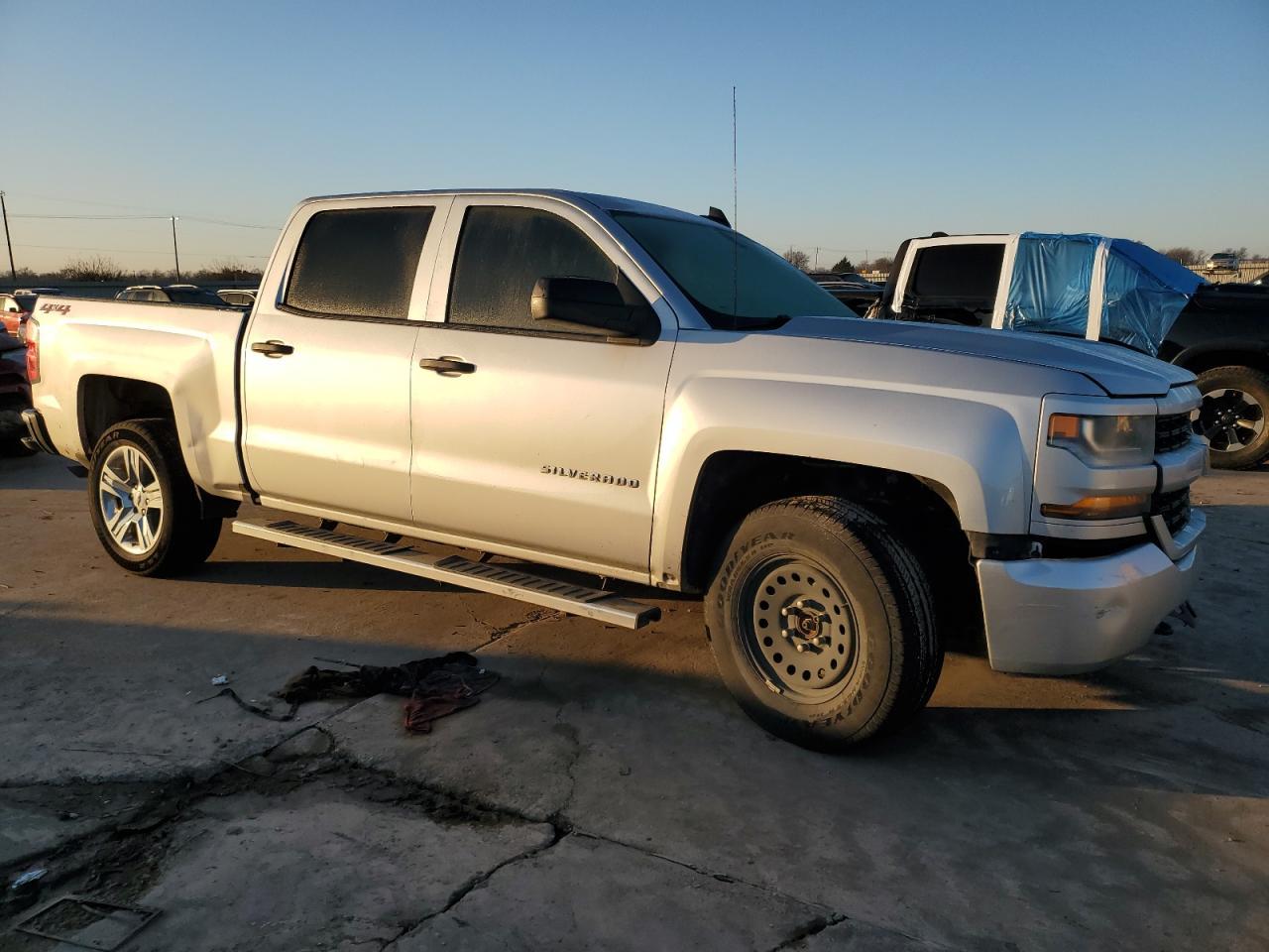 2018 CHEVROLET Silverado