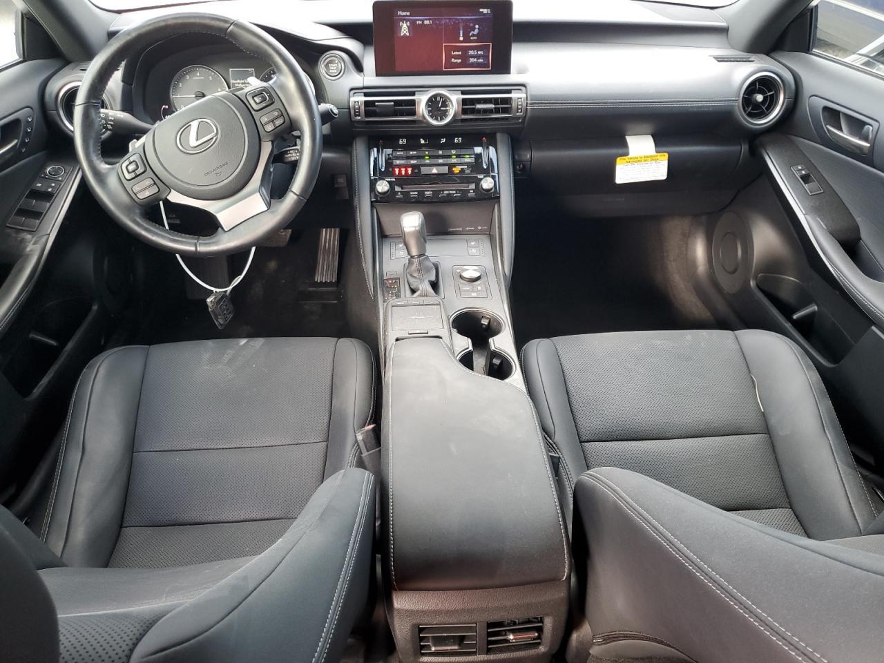 2022 LEXUS IS 300