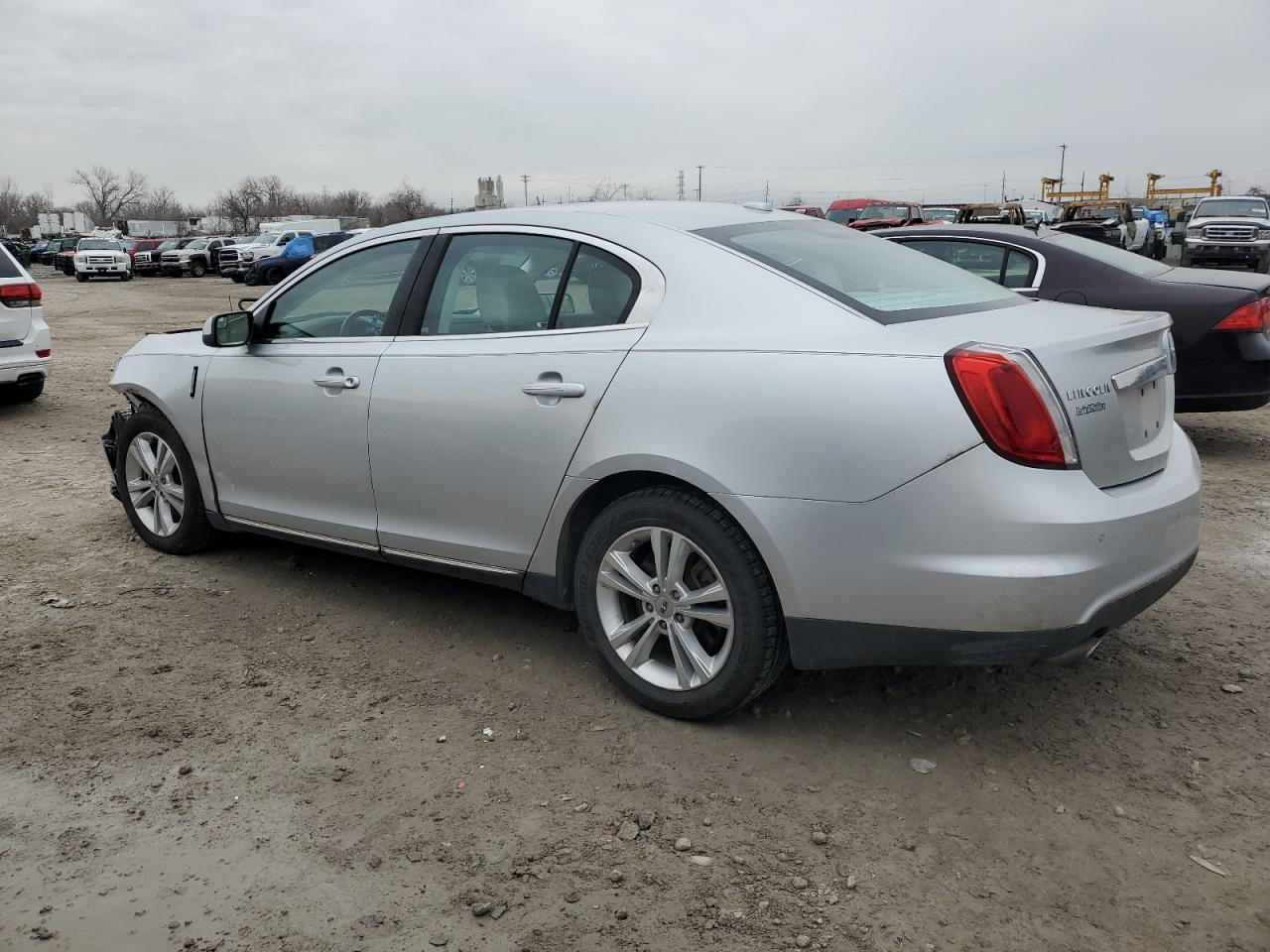 2010 LINCOLN MKS