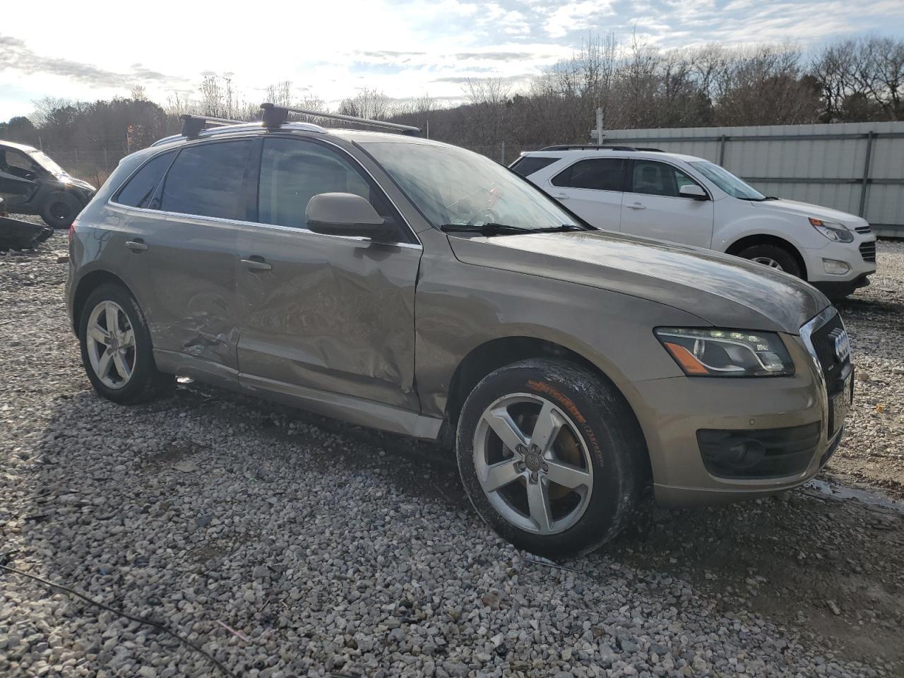 2009 AUDI Q5