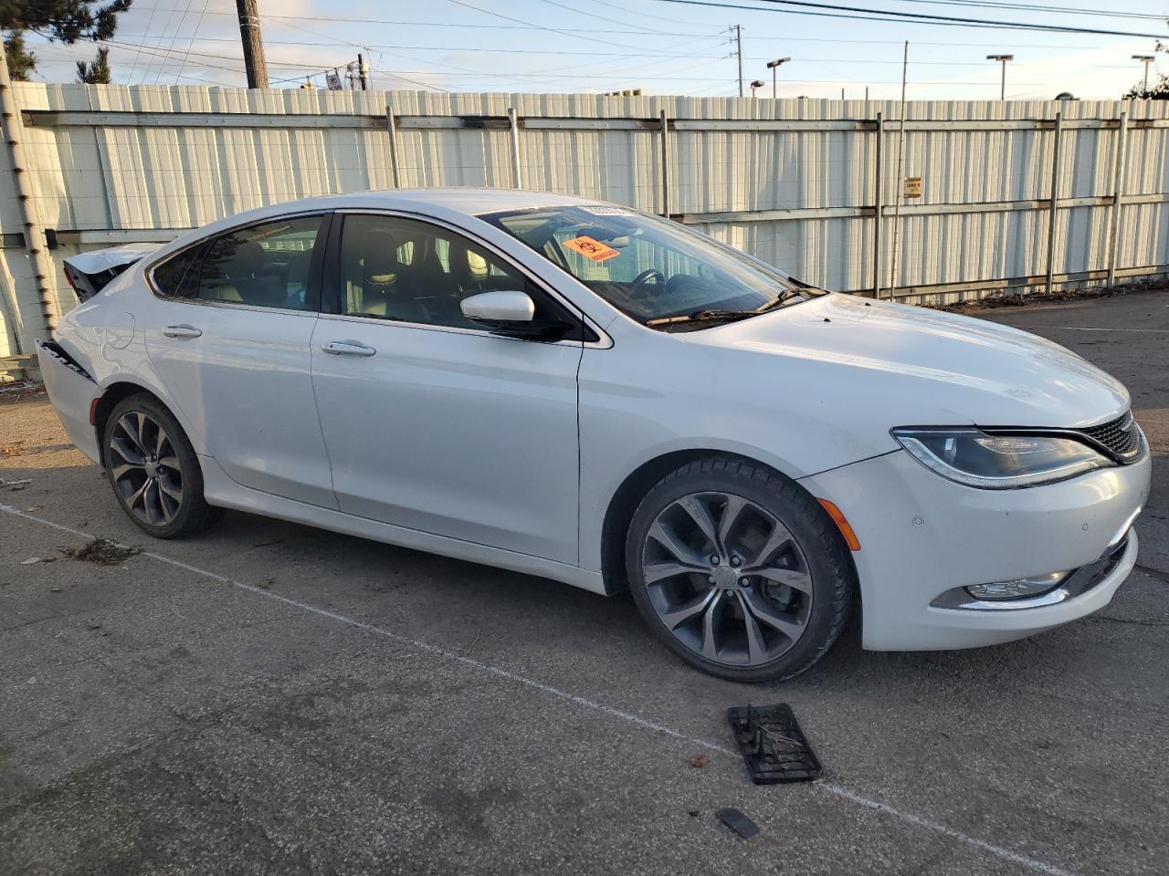 2015 CHRYSLER 200