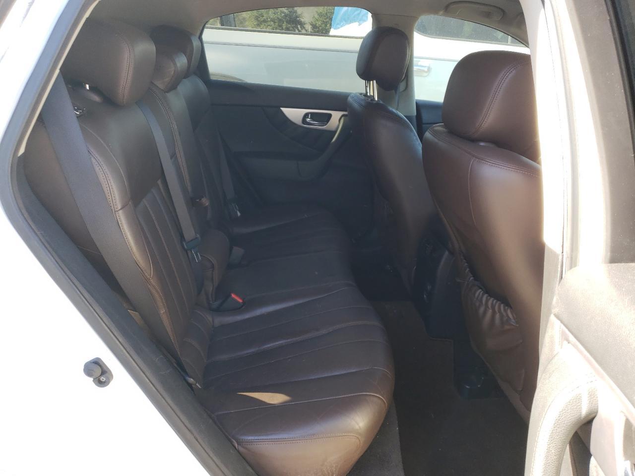 2012 INFINITI FX35