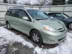 2009 TOYOTA SIENNA