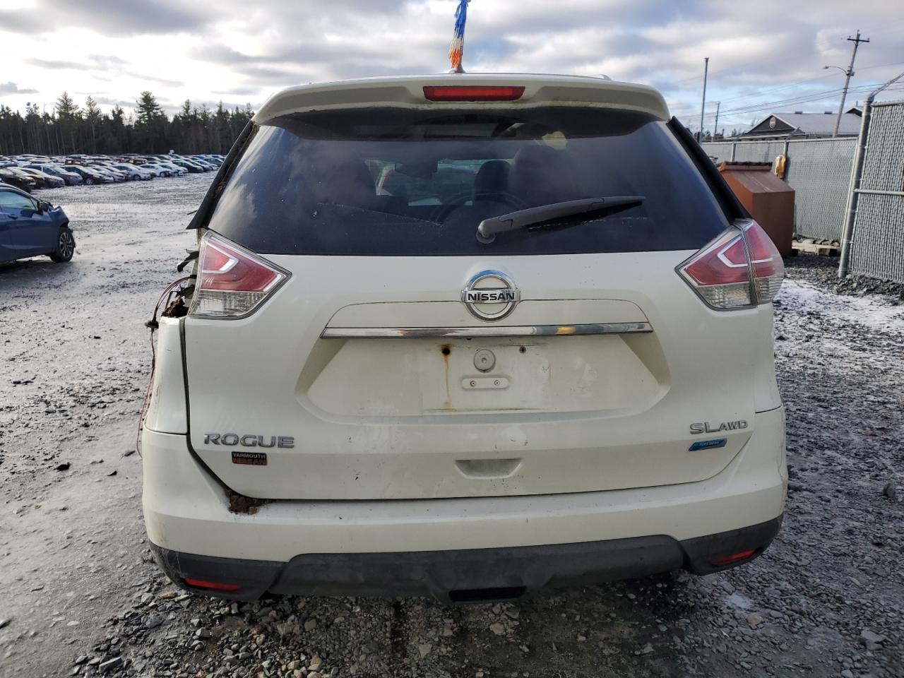 2015 NISSAN ROGUE