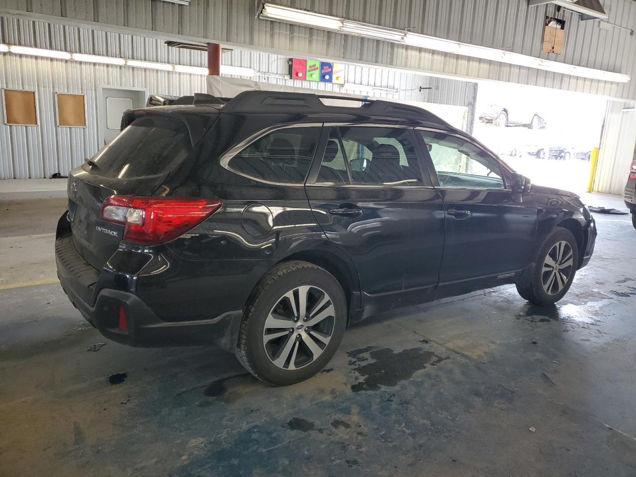 2019 SUBARU Outback