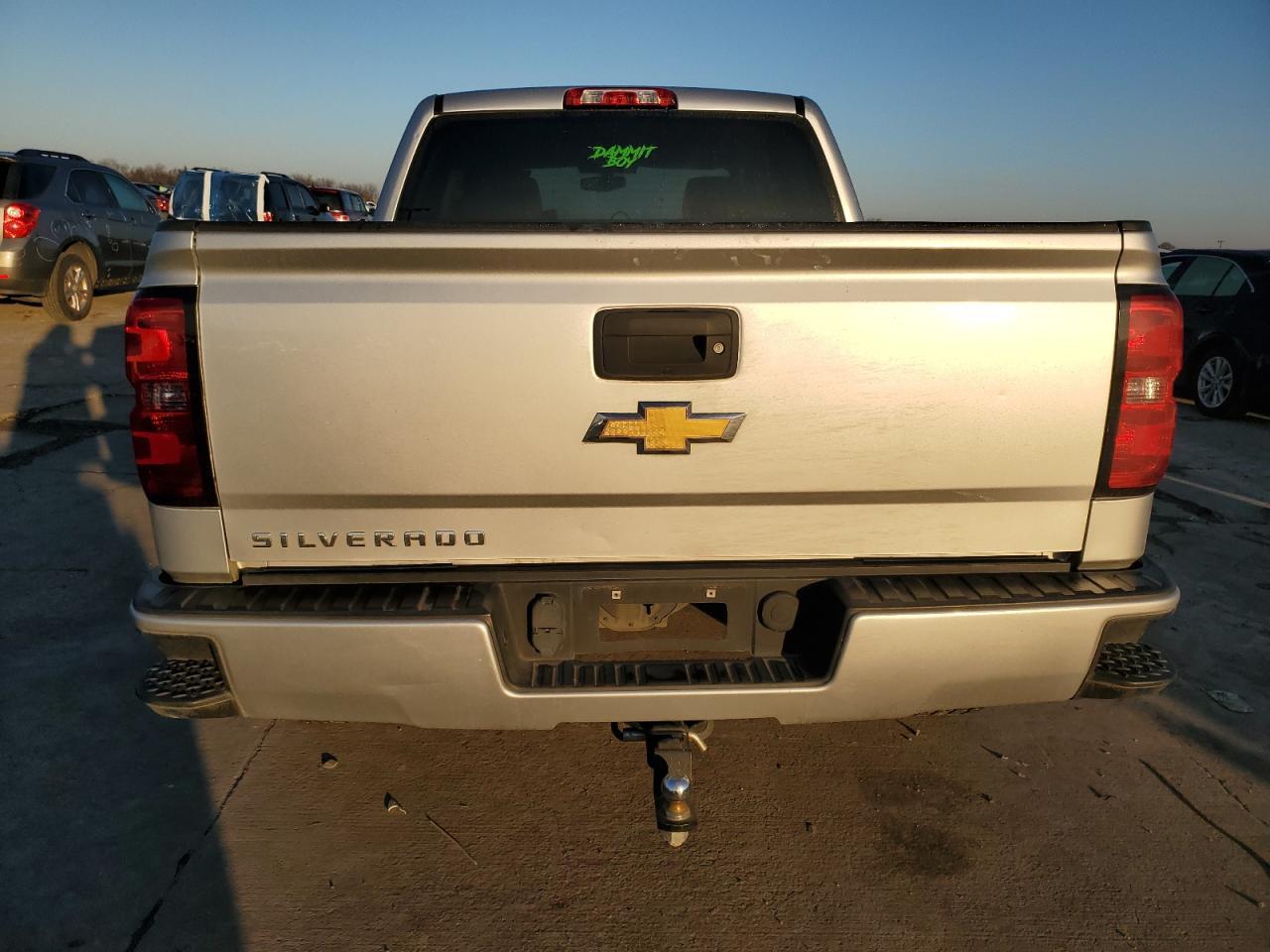 2018 CHEVROLET Silverado