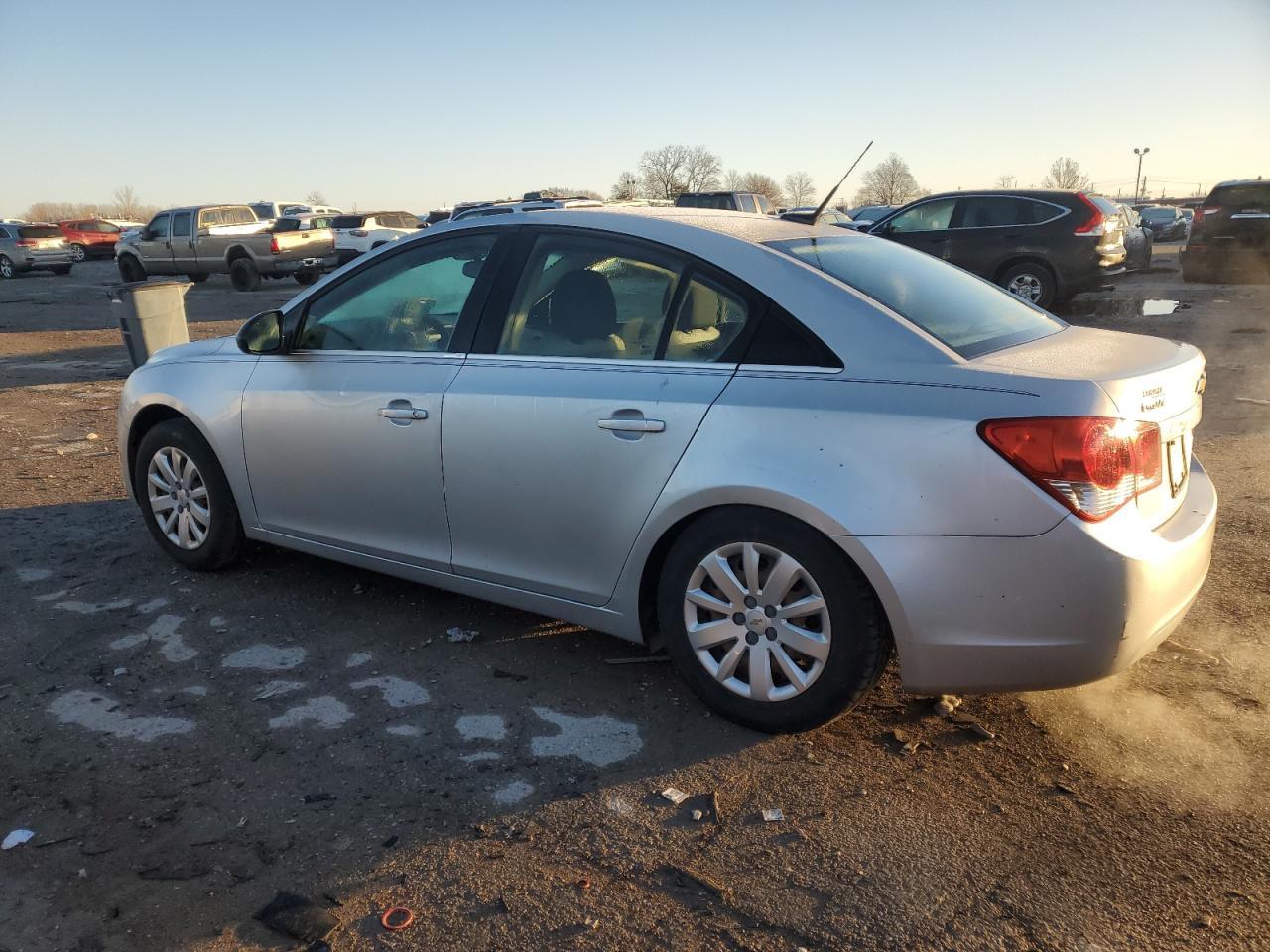 2011 CHEVROLET CRUZE