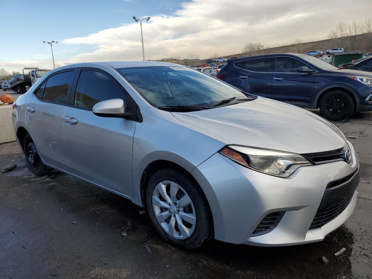 2015 TOYOTA COROLLA