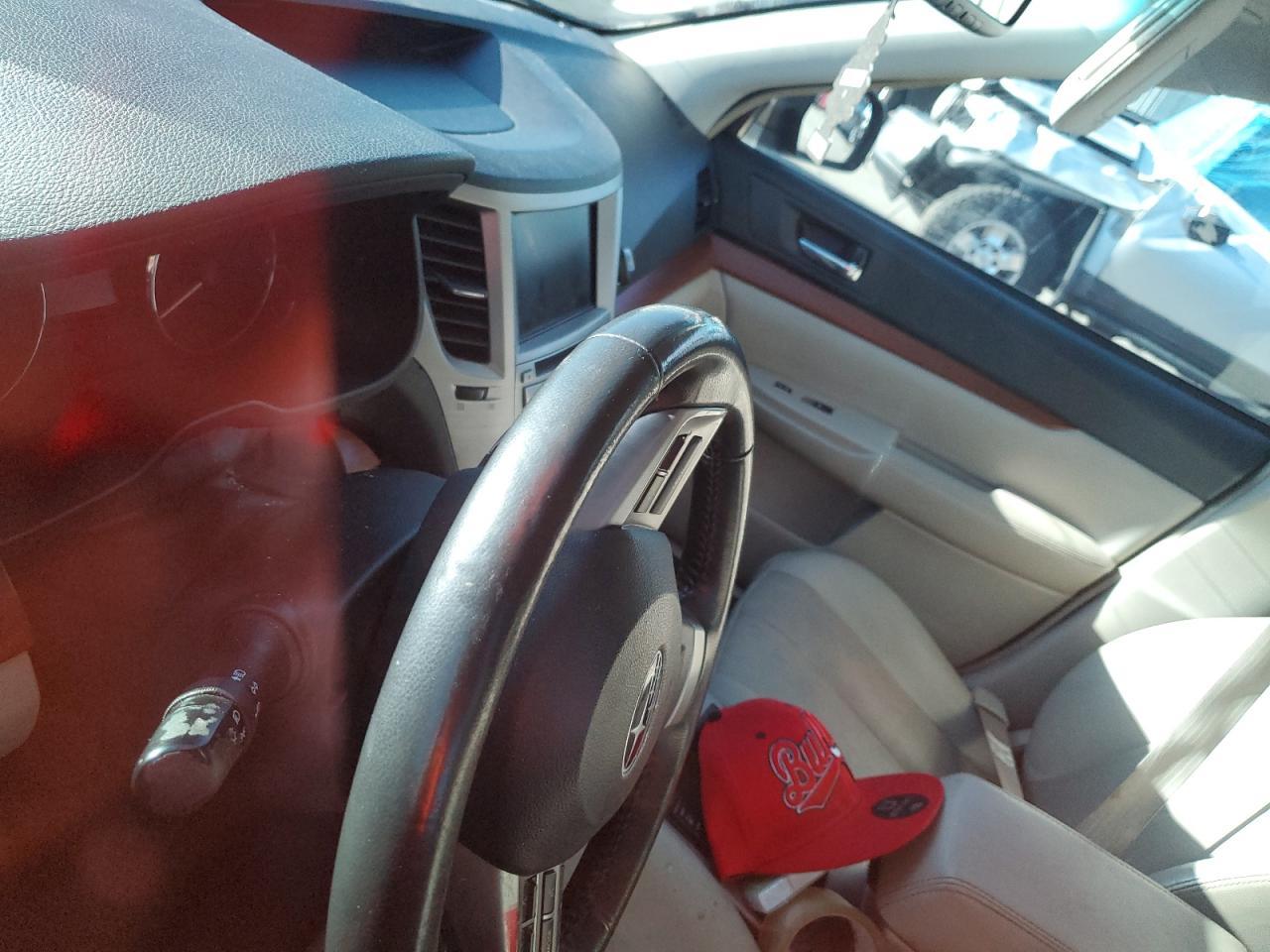 2013 SUBARU Outback