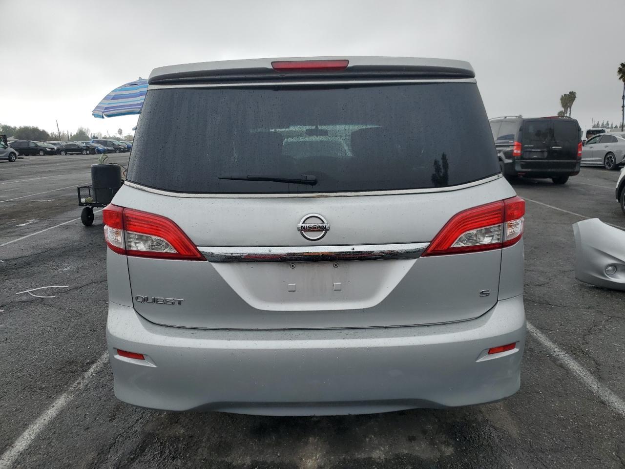 2011 NISSAN Quest